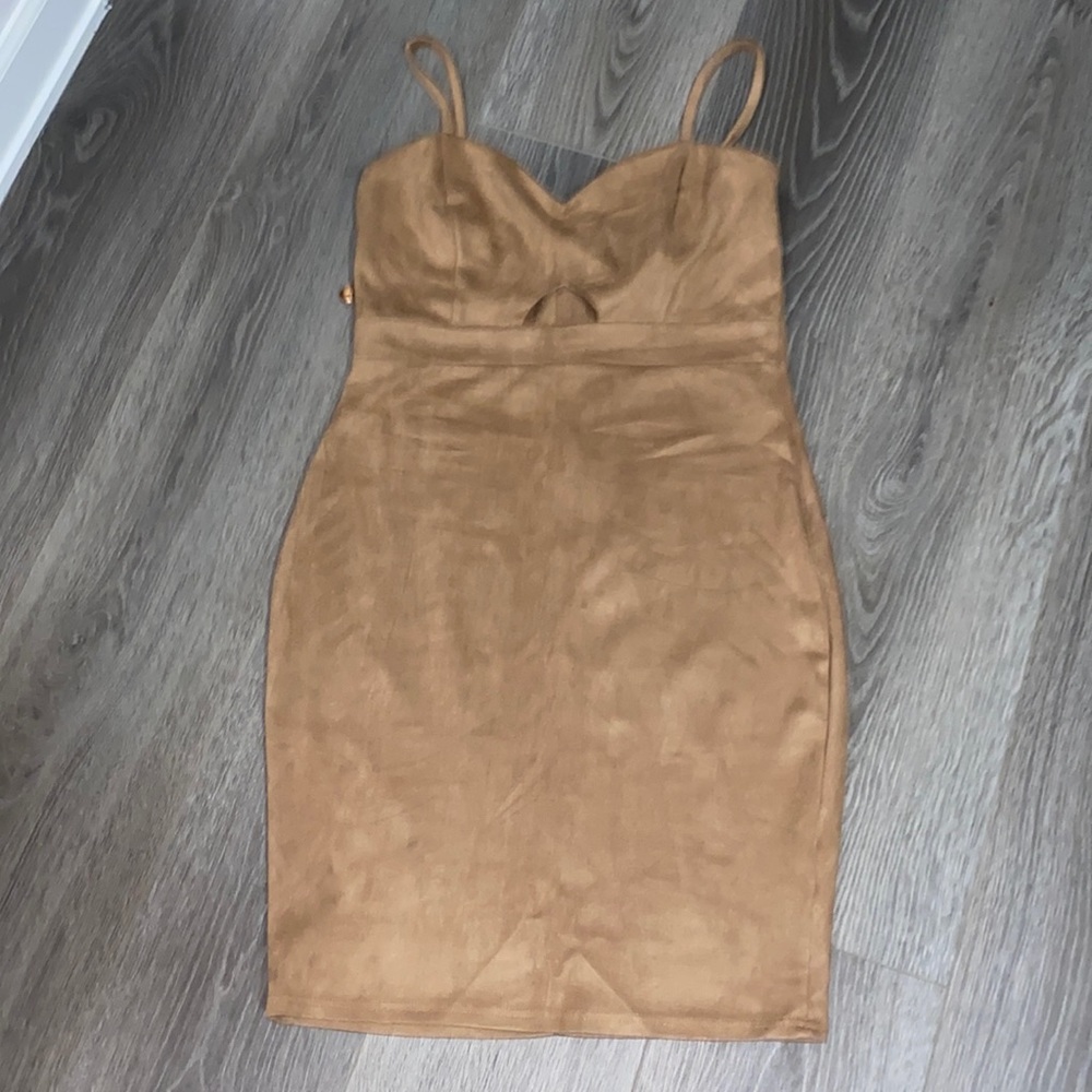 Tan size L